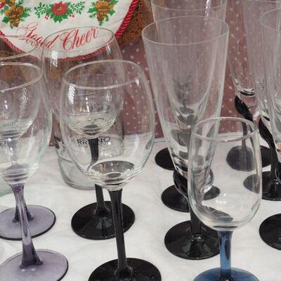 lot 31 Glassware