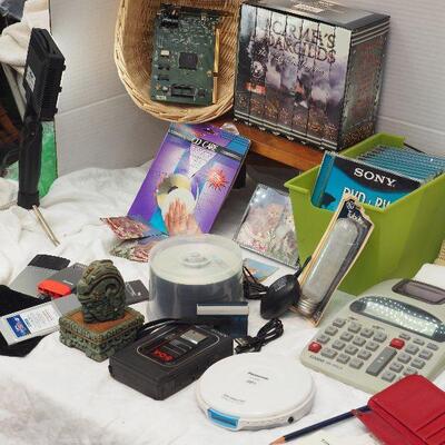Lot 32 Electronics lot #2