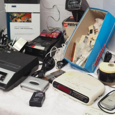 Lot 33 Electronics #3