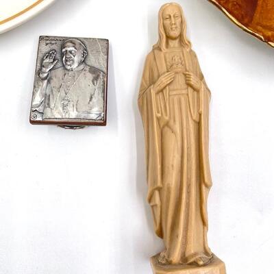 POPE MEMORABILIA LOT OF 4