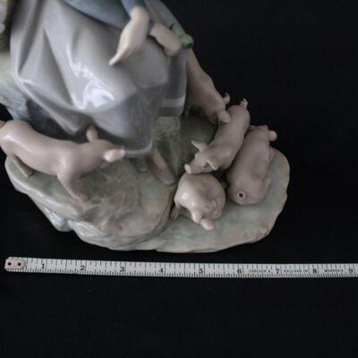 Lot #240: Lladro #4572 Girl with Piglets Porcelain Figurine