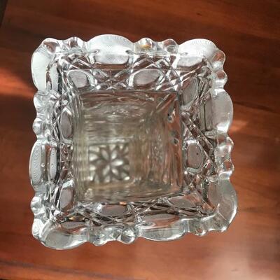 Lot 35L:  Vases