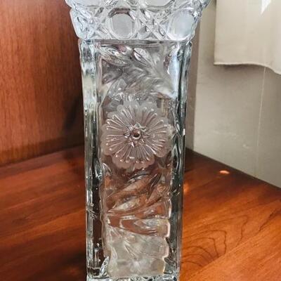 Lot 35L:  Vases