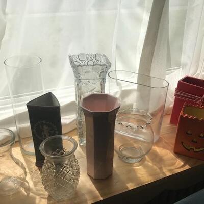 Lot 35L:  Vases