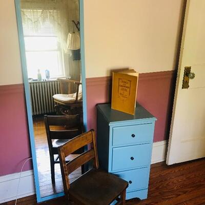 Lot 120:  Childâ€™s Furniture 