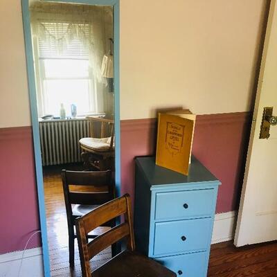 Lot 120:  Childâ€™s Furniture 