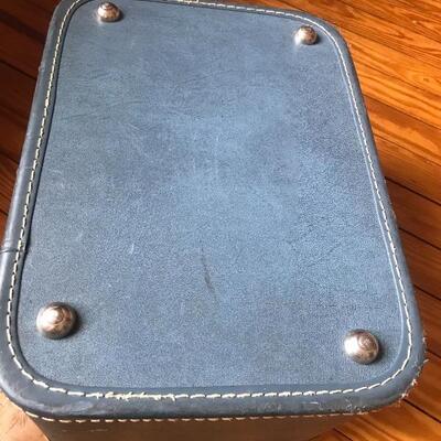 Lot 112B2:  Vintage Carry On Luggage