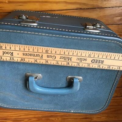 Lot 112B2:  Vintage Carry On Luggage