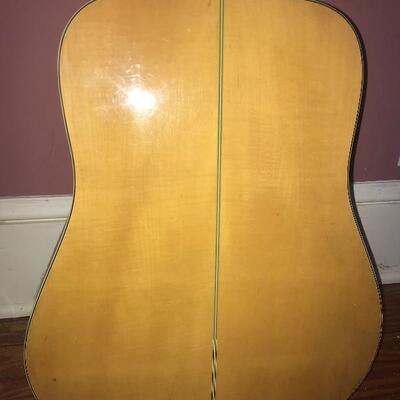 Lot 104B2: Penco. Guitar 