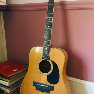 Lot 104B2: Penco. Guitar 