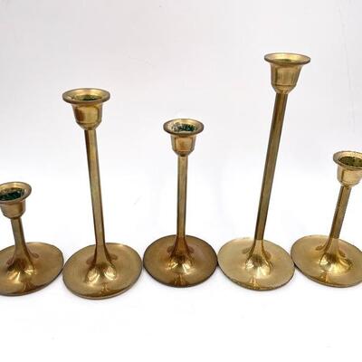 BRASS CANDLESTICKS AND CHRISTMAS MINI WREATHS LOT OF 13