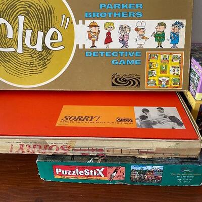 Lot 302: Vintage Game Lot