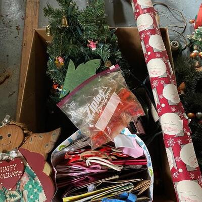 Lot 306: Christmas Lot 