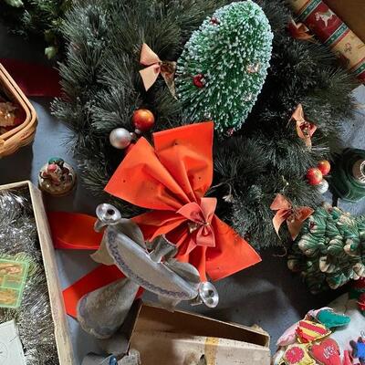 Lot 306: Christmas Lot 