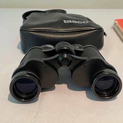 Lot 147 - Tasco Binoculars, Bird Artwork, Bird Clock Birding & More