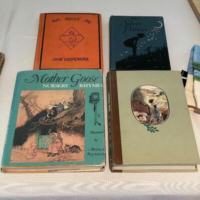 Lot 151 - Vintage/Antique Childrenâ€™s Classics 