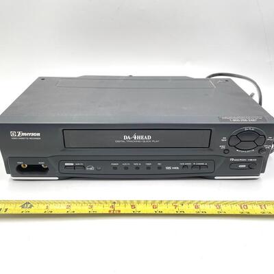 EMERSON EWV401B VHS PLAYER