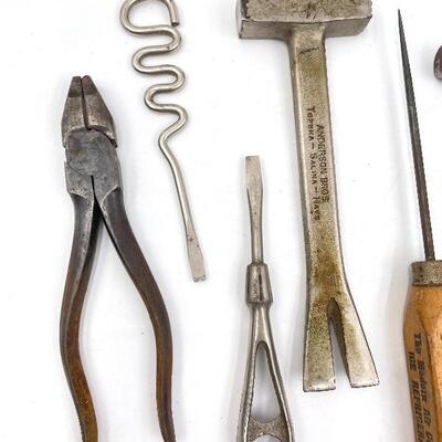 VINTAGE TOOLS SET OF 7