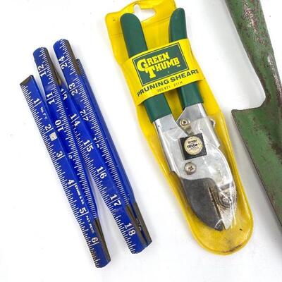 HOME AND GARDEN TOOLS SET OF 4