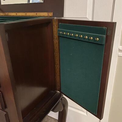 Lot 156 - Nice Wooden Jewelry Box