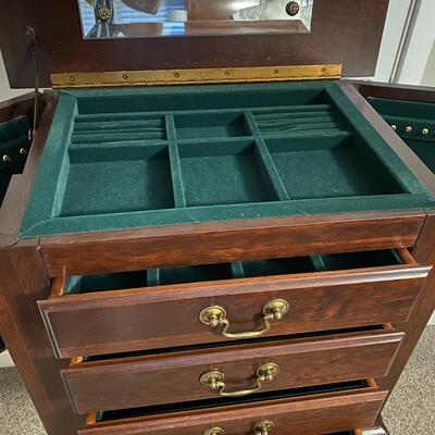 Lot 156 - Nice Wooden Jewelry Box