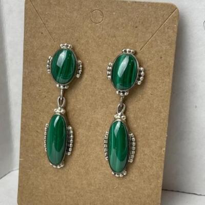 K657 Malachite Necklace with Three Pairs of Earrings 