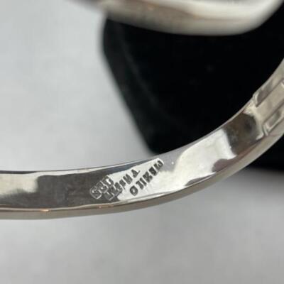 K658 Sterling Silver Malachite & Bangle Bracelet 