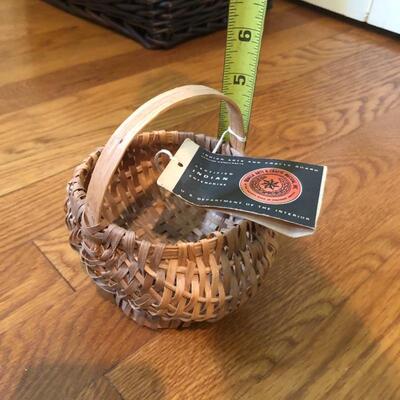 Lot 162 - Large Assortment of Baskets
