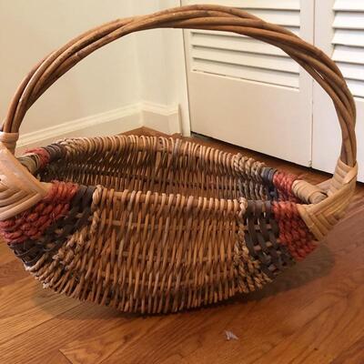 Lot 162 - Large Assortment of Baskets