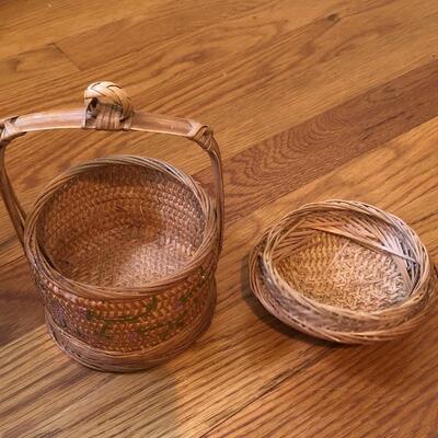 Lot 162 - Large Assortment of Baskets