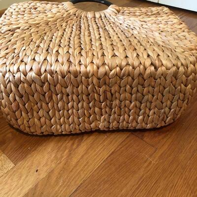 Lot 162 - Large Assortment of Baskets