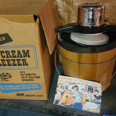 B5: Vintage Ice Cream Maker