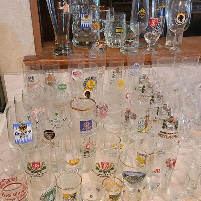 Lot 211K: Beer Glasses (German Oktoberfest)