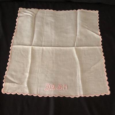 Lot 167 - Vintage Linens