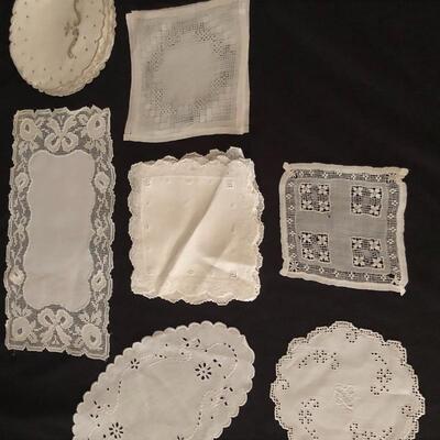 Lot 167 - Vintage Linens