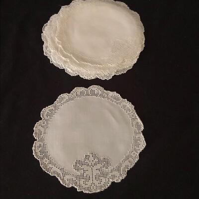 Lot 167 - Vintage Linens