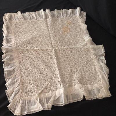 Lot 167 - Vintage Linens