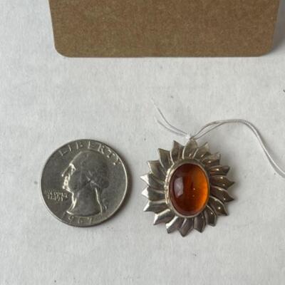 K678 Sterling Silver Amber Sunburst Style Earring and Pendant Set