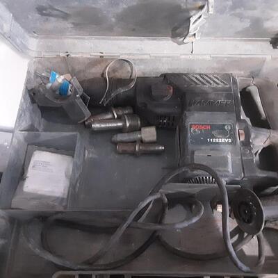 lot 185 Bosch hammer drill 1in case  ($599new)