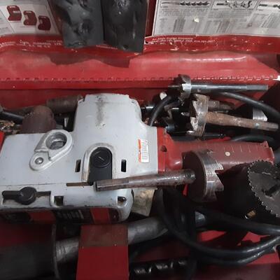 lot 186 - Milwaukee Heavy Duty Hole Hog Drill and bits