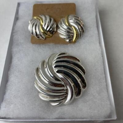 K685 Sterling Silver Pendant /Pin, Earring Set 