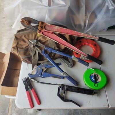 lot 220 = Wrenches, tape measures, etc.