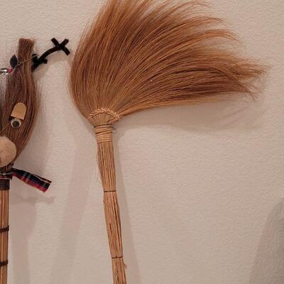 Lot 50: Vintage Rudolph Broom Deco & Primitive Broom