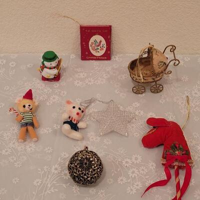 Lot 67: Vintage Christmas Ornaments 