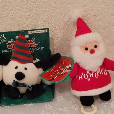 Lot 69: New Christmas Deco, Games and little Plushes