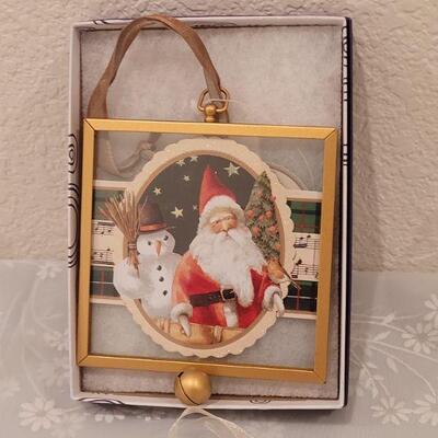 Lot 81: New & Vintage Christmas Ornaments 