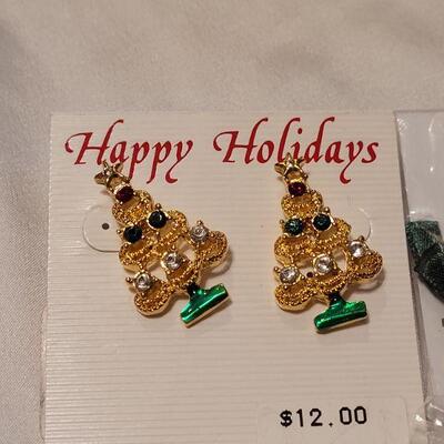 Lot 103: New Vintage Christmas Earrings Lot