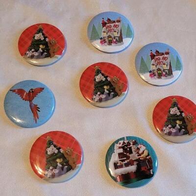 Lot 155: New Pin Buttons
