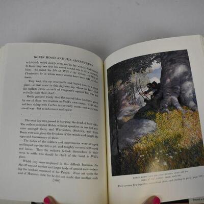 2 Hardcover Books with Illustrations by NC Wyeth: Robin Hood & Treasure Island