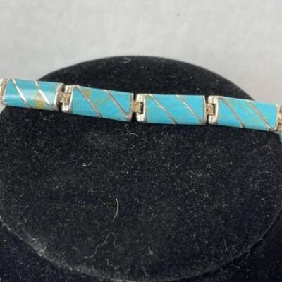 K693 Sterling Silver and Turquoise Necklace & Bracelet Set 